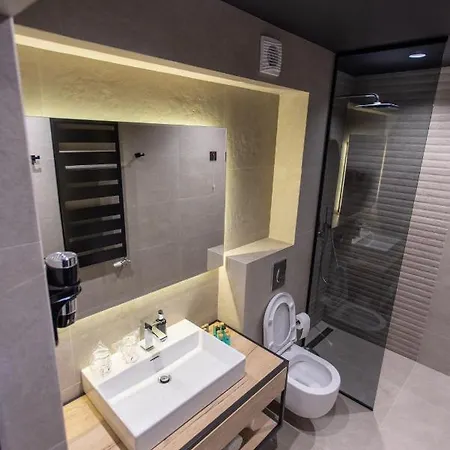 Royal Mountain Hotel