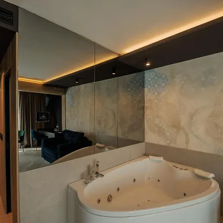 Royal Mountain 4*